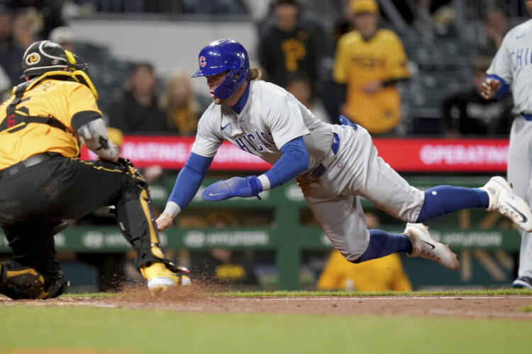 Surging Cubs run past Pirates